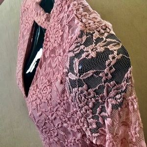 Really beautiful floral dress, never worn(: